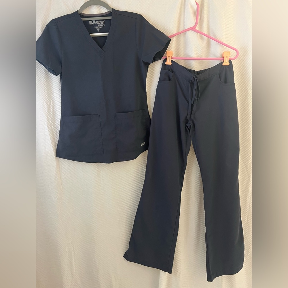 Grey’s Anatomy charcoal gray scrub set xsmall